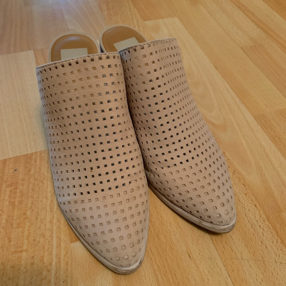 Dolce Vita Kelso Perforated Blush Leather 8.5